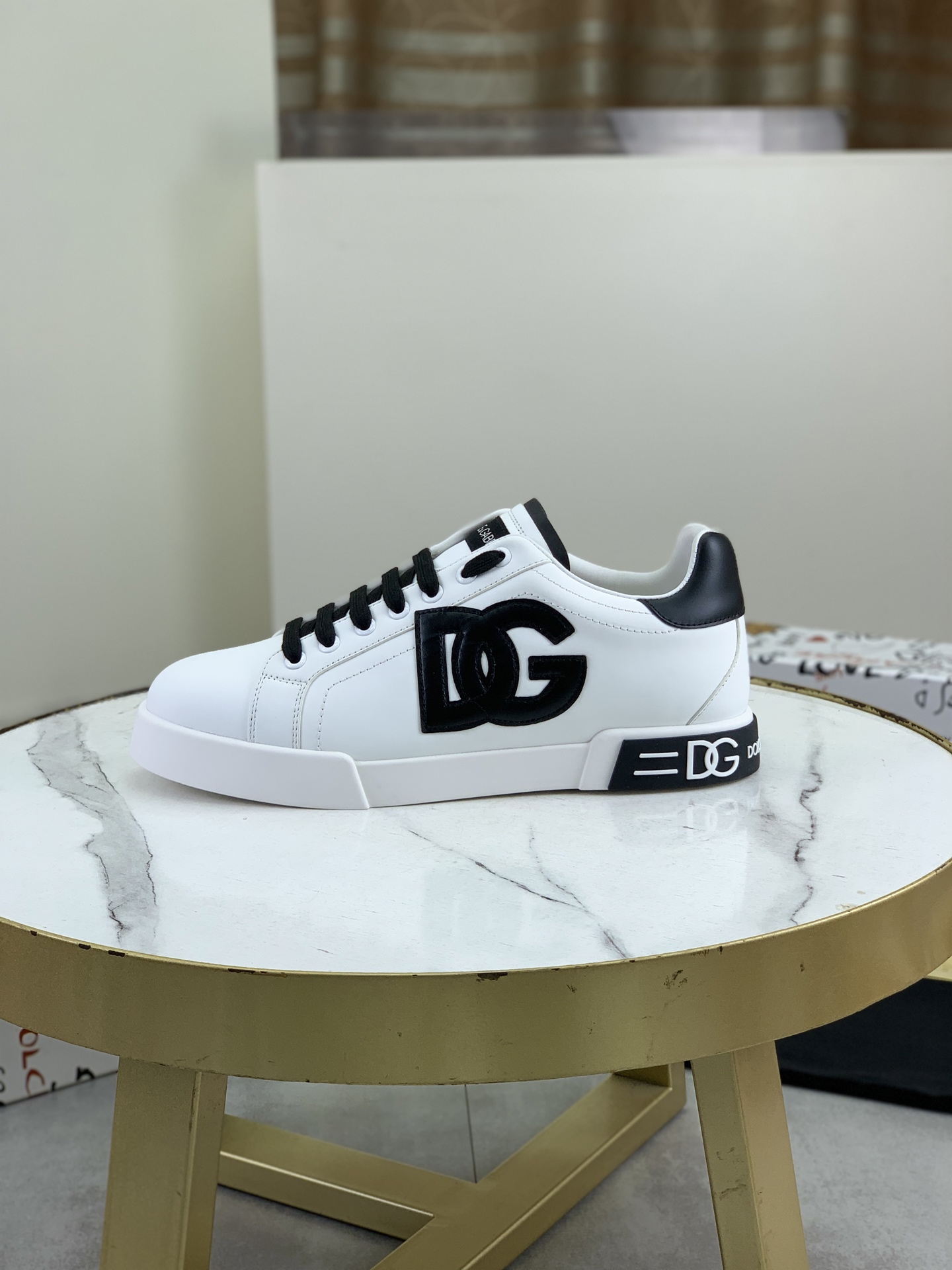 olce & Gabbana shoe